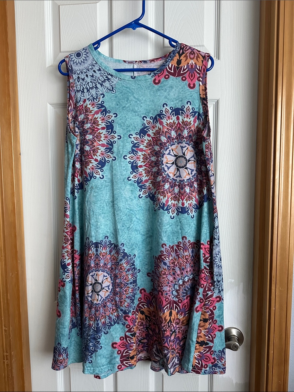 Sleeveless women’s dress